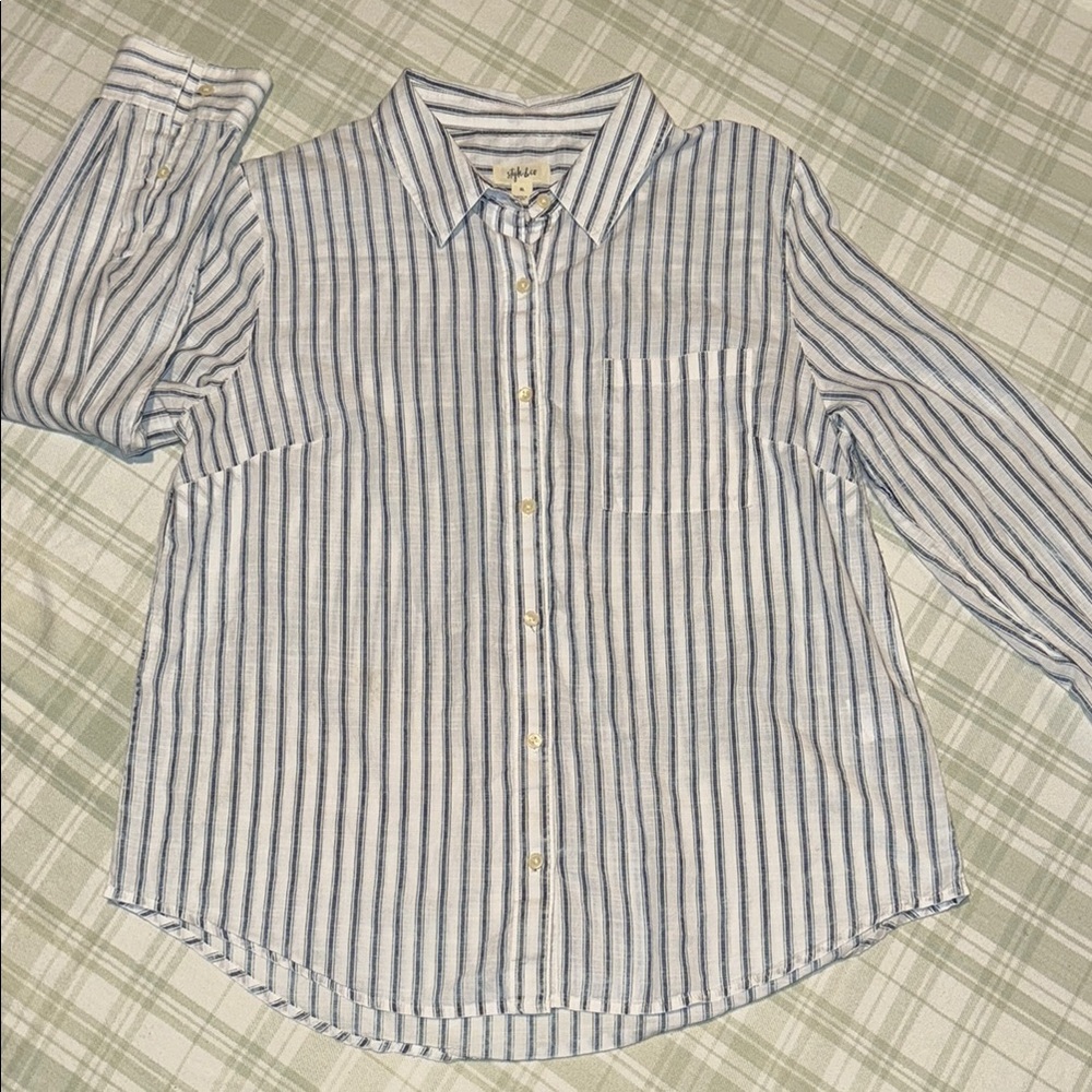Style & Co. Navy and White Striped Shirt EUC XL